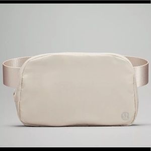 Luluemon Everywhere Belt Bag White Opal